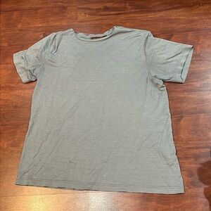 size XL Tasso Elba blue and white pin striped men’s t shirt